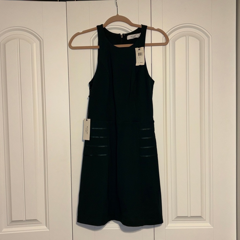 Ali and Jay Women’s Dress in Green, Size Small- NWT